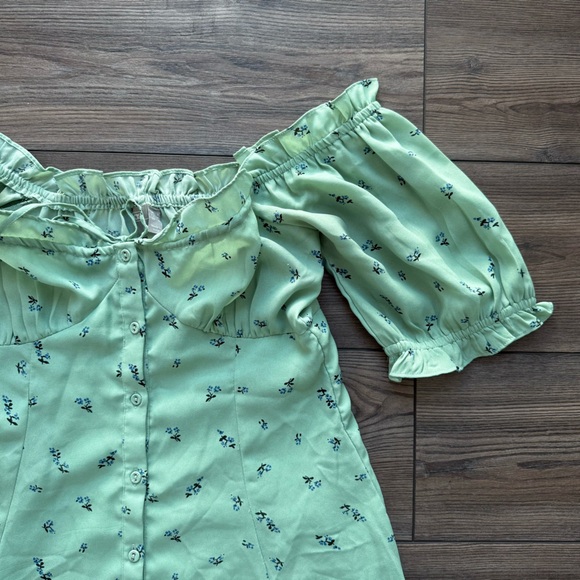 Off-shoulder floral sundress - Picture 2 of 5